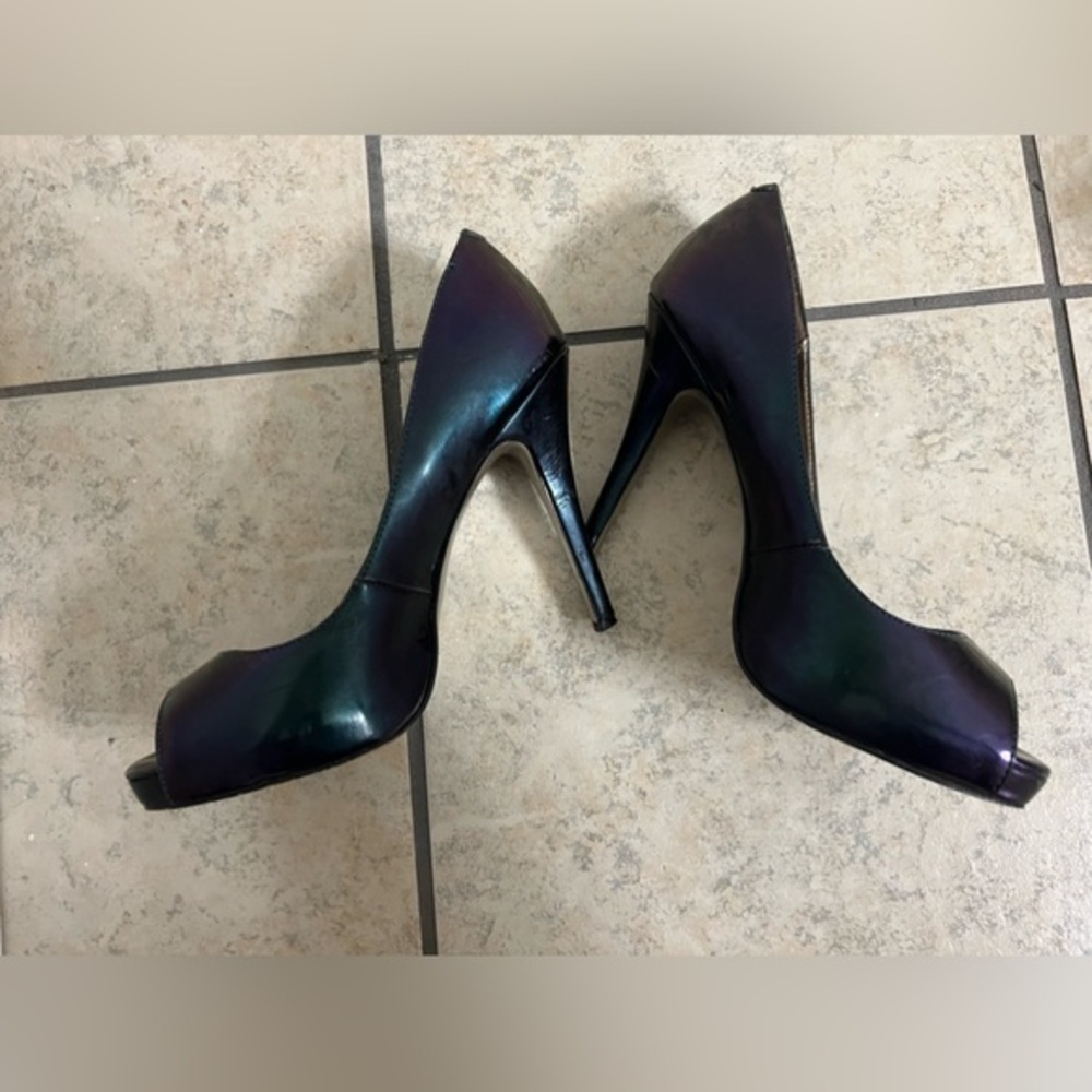Womens Steve Madden “Forgive” Open Toe High Heel Pumps, size 9